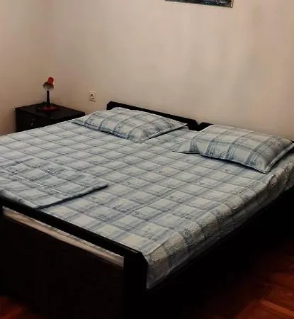 Darko Petrovic Apartament